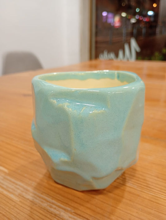 Copo em Cerâmica – Técnica Japonesa Kurinuki