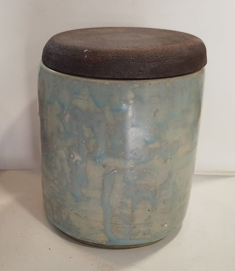 Frasco em Cerâmica com Tampa