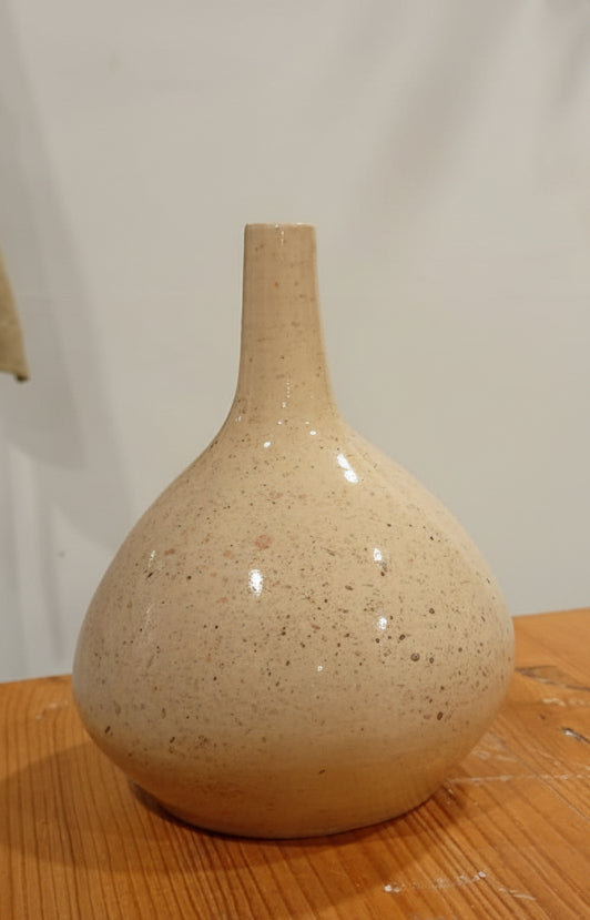 Peça em Grés Inspirada na Arquitetura Otomana