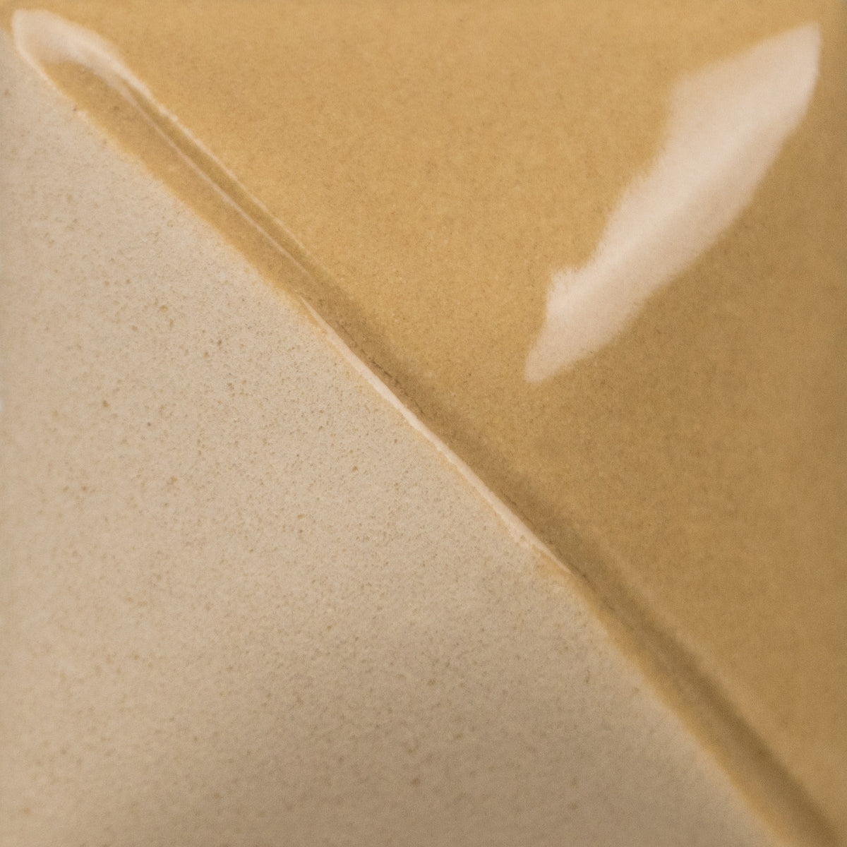 Mayco Fundamentals UG-030 Sand (Engobe)